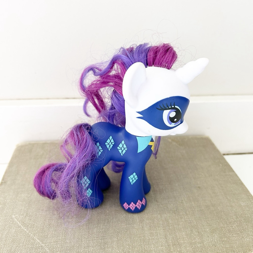 2010 G4 Hasbro My Little Pony Rarity Power Pony